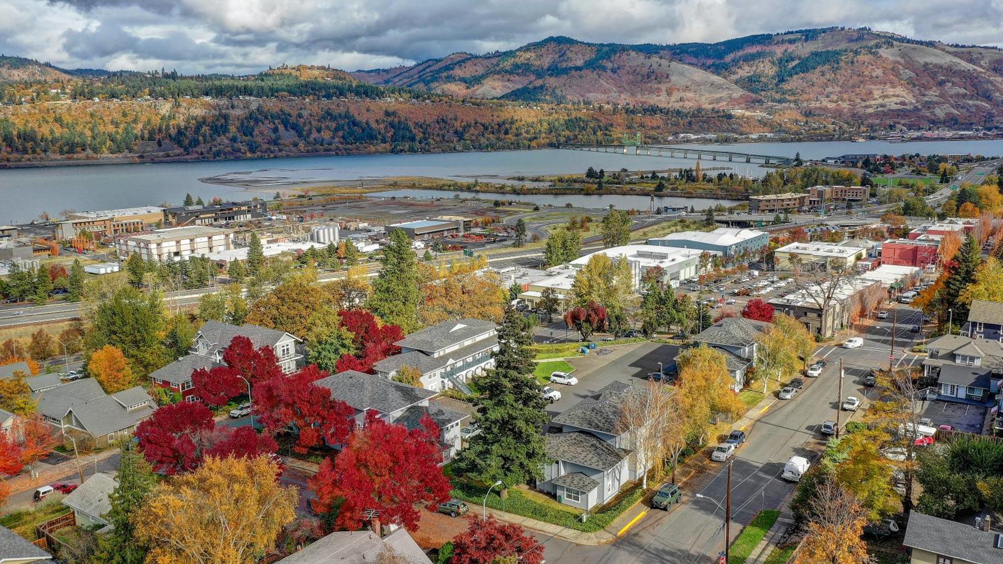 15 Lodge Hood River Exterior photo